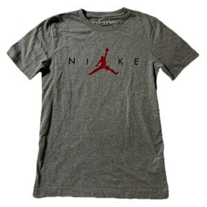 Nike Air Jordan Basketball T-Shirt Grey Youth Large 12 13 Years. Activewear Top